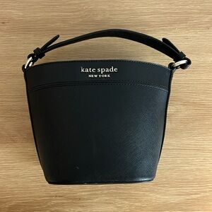 Kate Spade Cameron Small Bucket Bag Black/Gold WKRU6712 D410 01/20